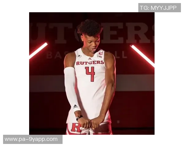 弗拉格连续四场得分30成为76-77赛季以来新秀第五人